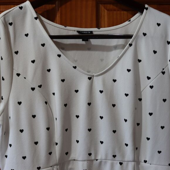 Torrid Black White Mini Dress 2X - Cap Sleeve Heart Polka Dot LoveCore - Picture 6 of 11